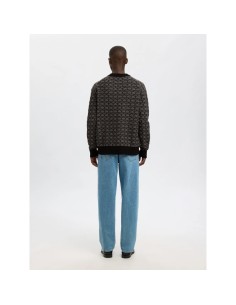 SELECTED 16098359_NG 2