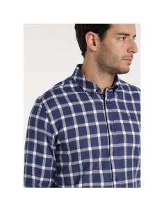 VICTORIO & LUCCHINO 640477293_AZ 2